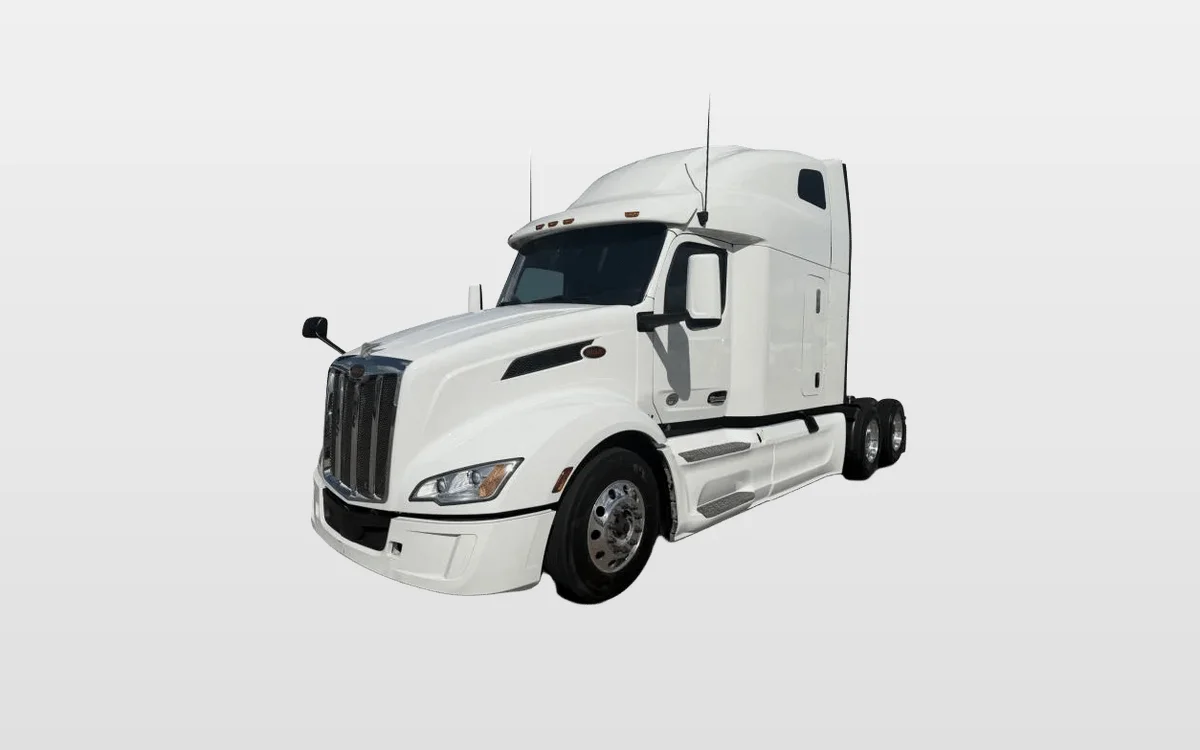 2022 Peterbilt 579 - image 1