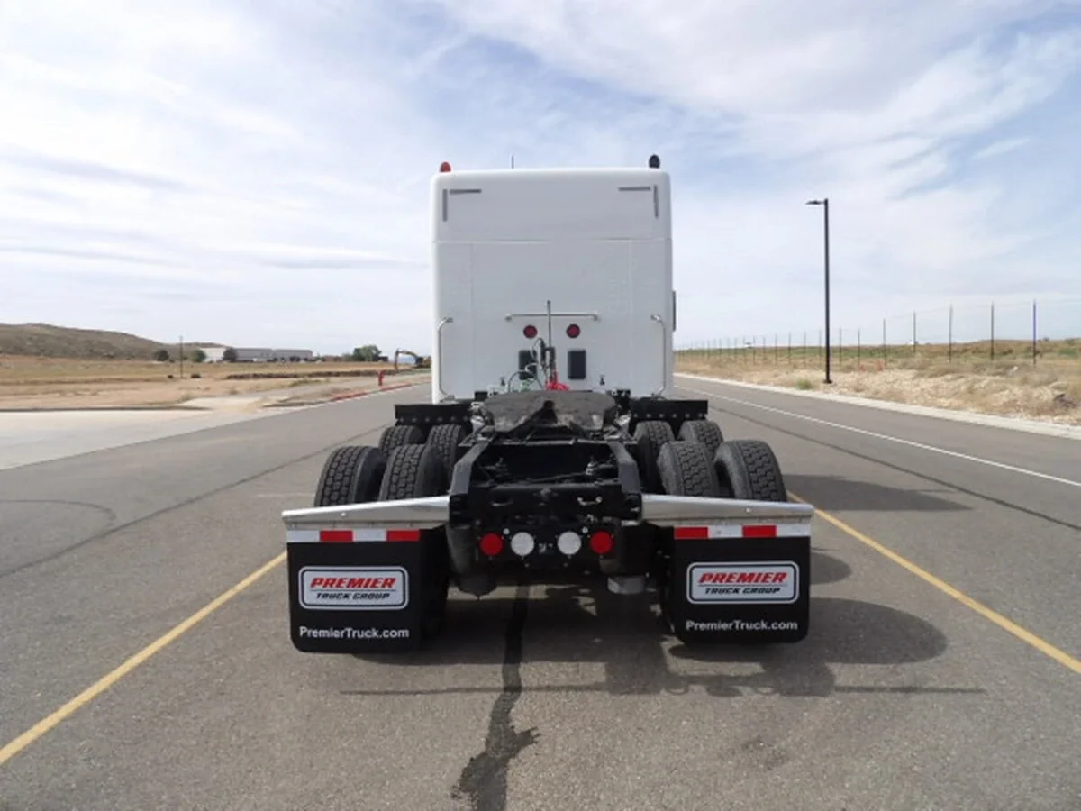 2022 Kenworth T680 - image 10