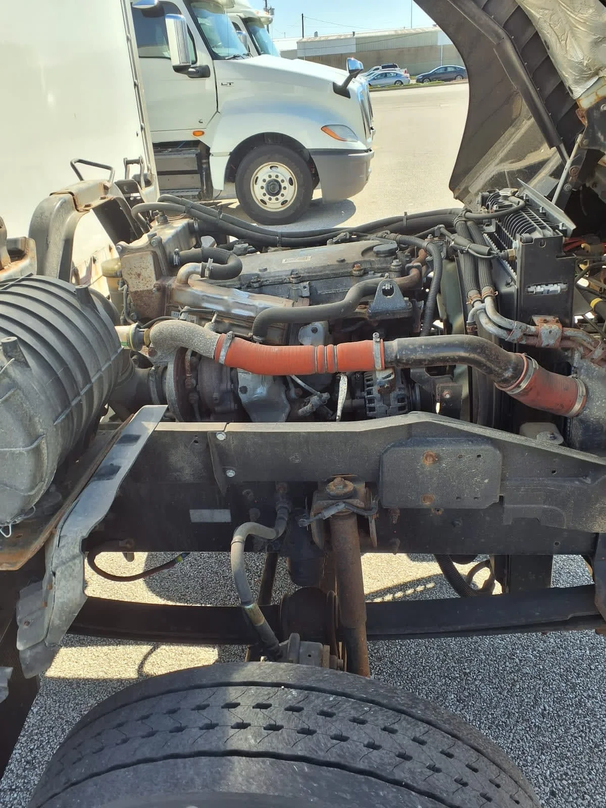 2020 Isuzu FTR - image 10