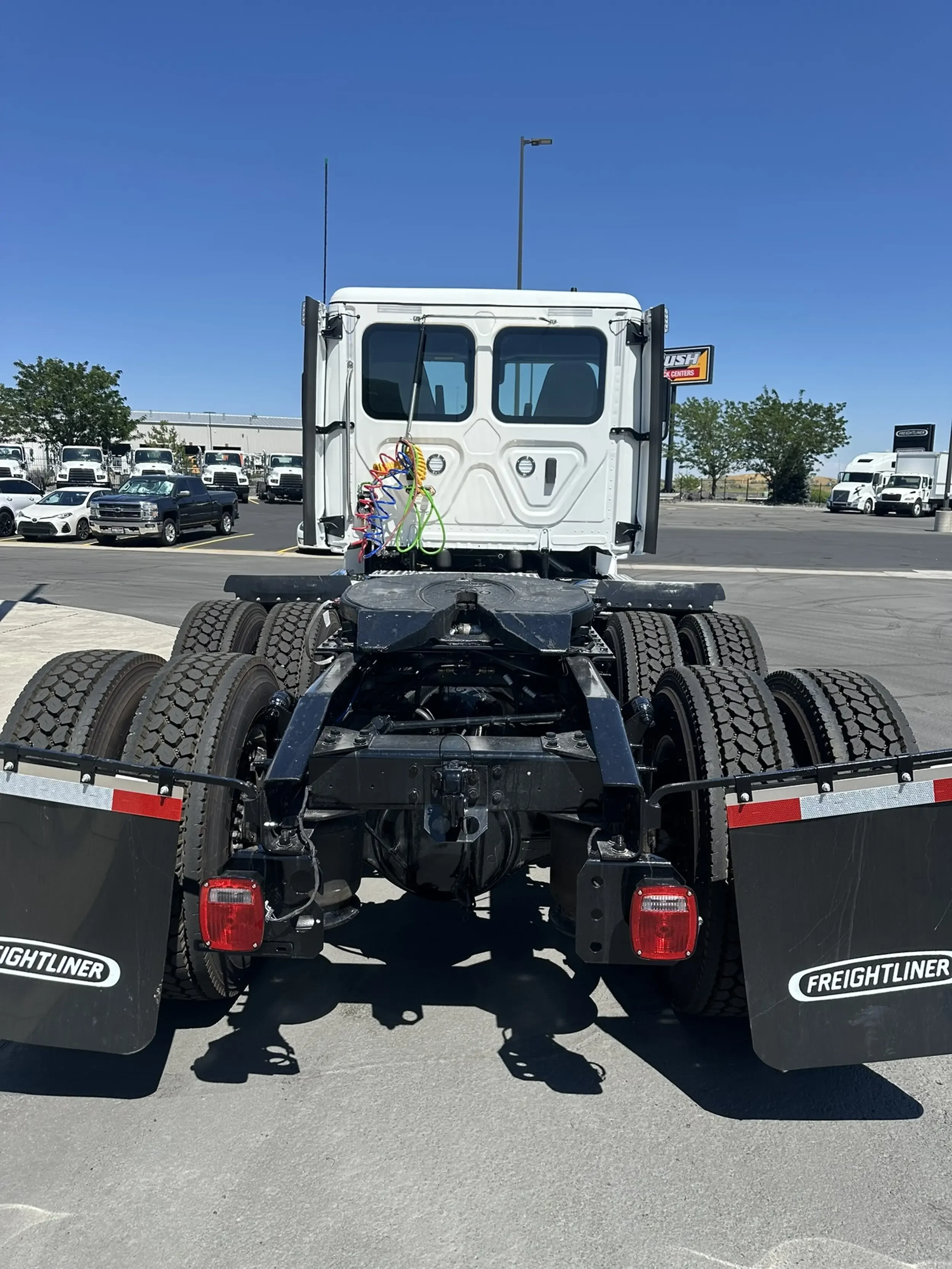 2026 Freightliner Cascadia - image 4