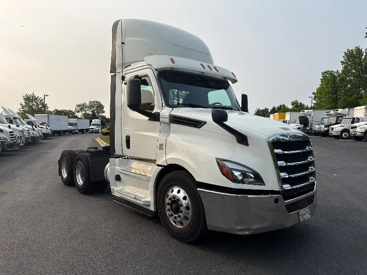 2019 Freightliner Cascadia in Jessup, MD