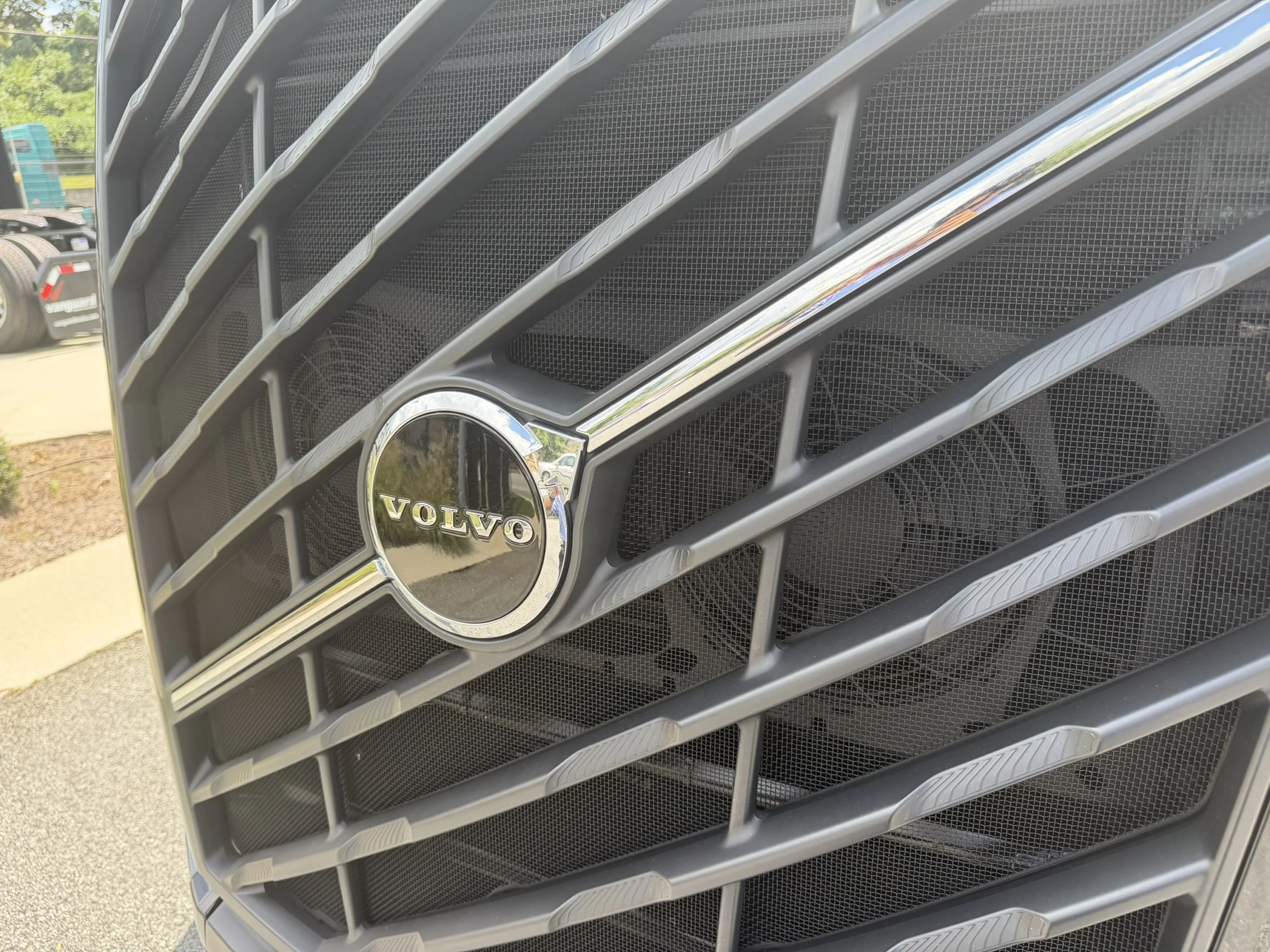 2027 Volvo VNL 860 in Macon, GA — photo 7
