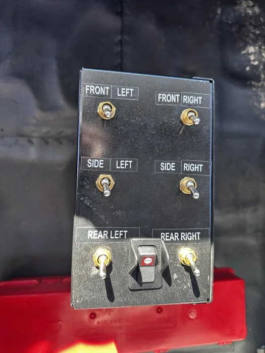 2025 Hino L6 - image 12