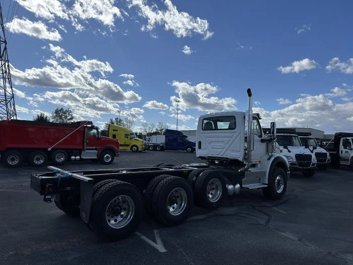 2026 International HX - image 5