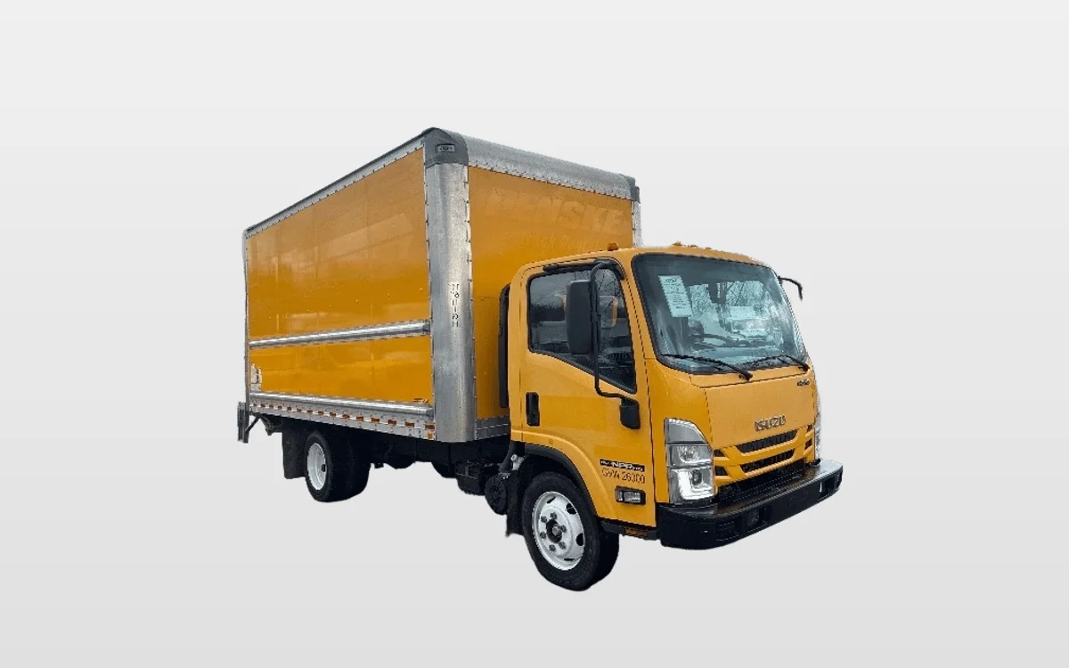 2023 Isuzu - image 1