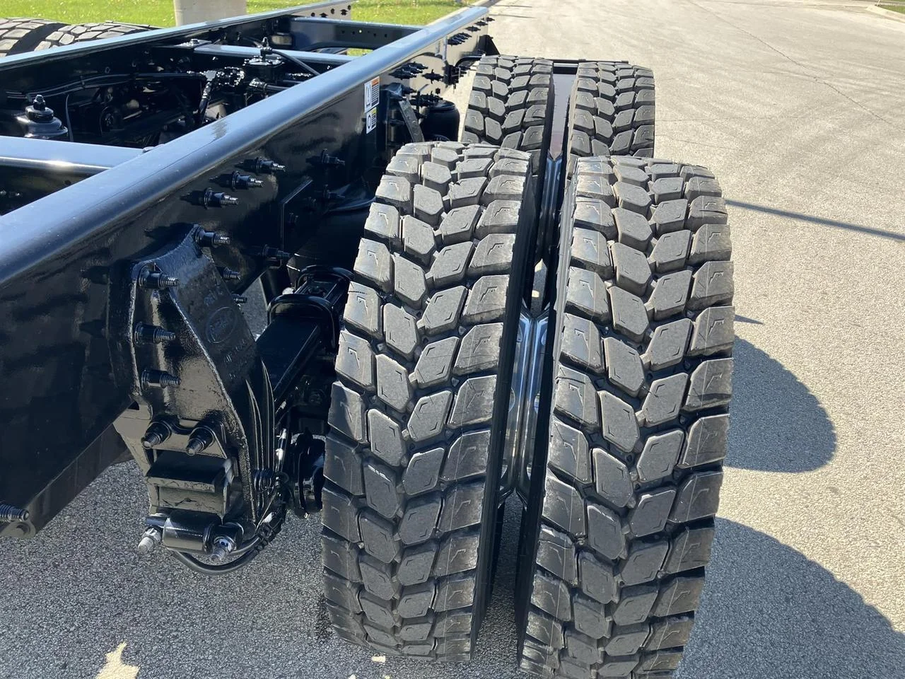 2026 Peterbilt 567 - image 6