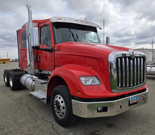 2025 International HX in MN — photo 3
