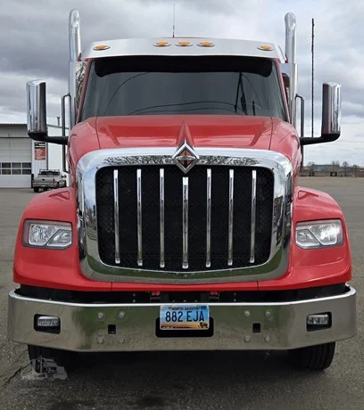 2025 International HX in MN — photo 2