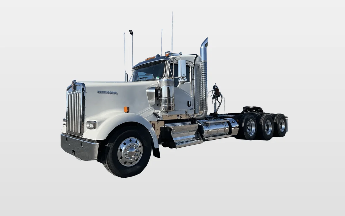 2026 Kenworth W900 - image 1