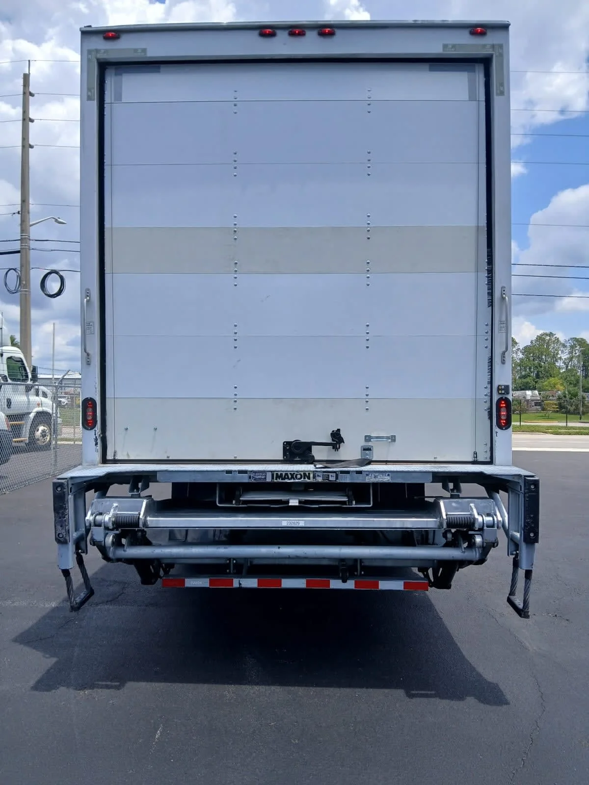 2021 Freightliner M2 106 in Jacksonville, FL — photo 5