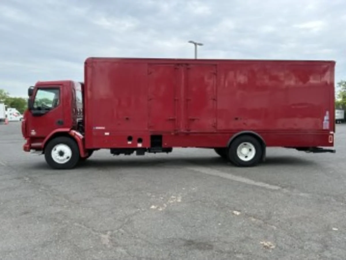 2019 Kenworth in Newark, NJ — photo 4
