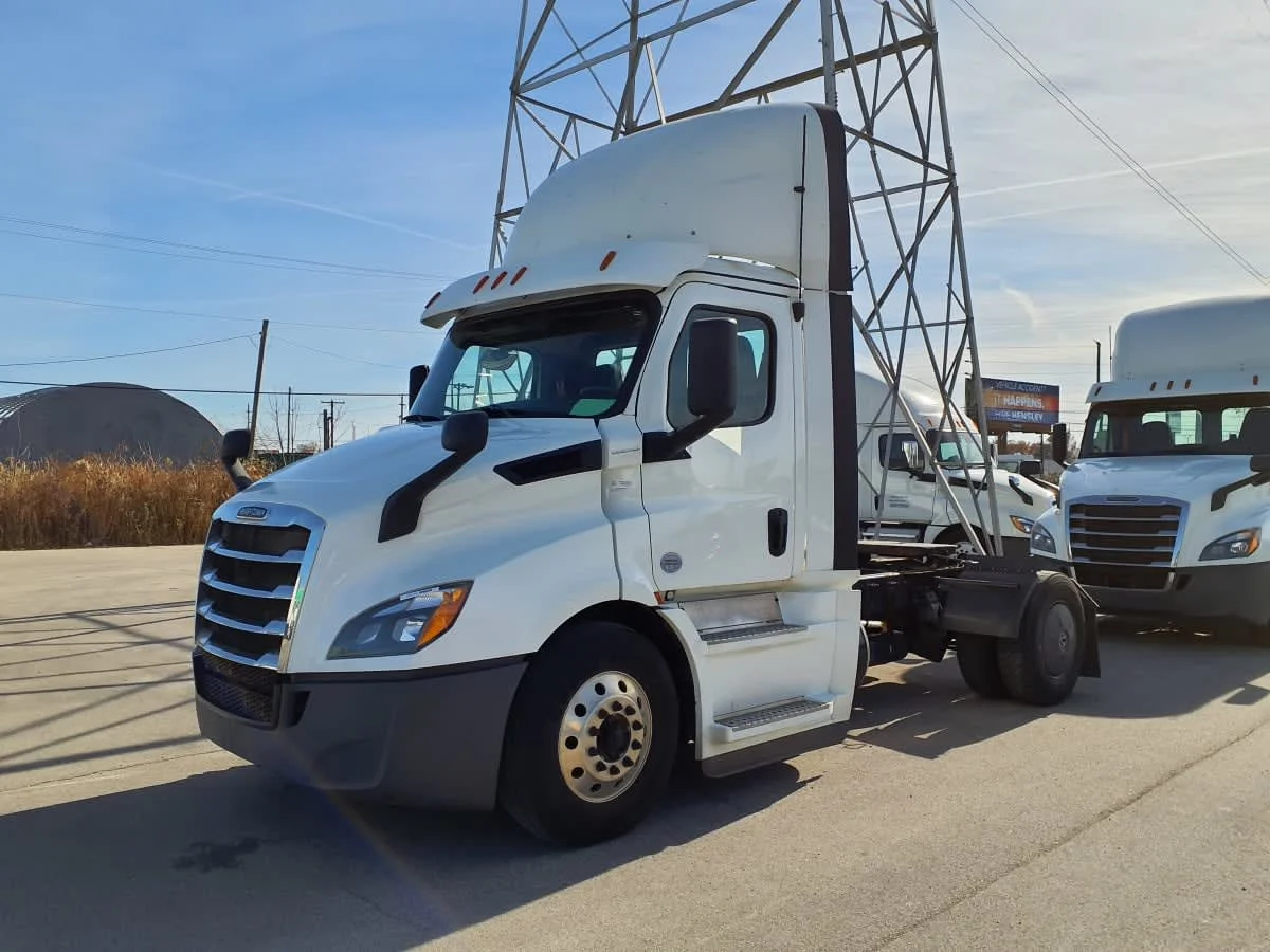 2020 Freightliner Cascadia in Indianapolis, IN