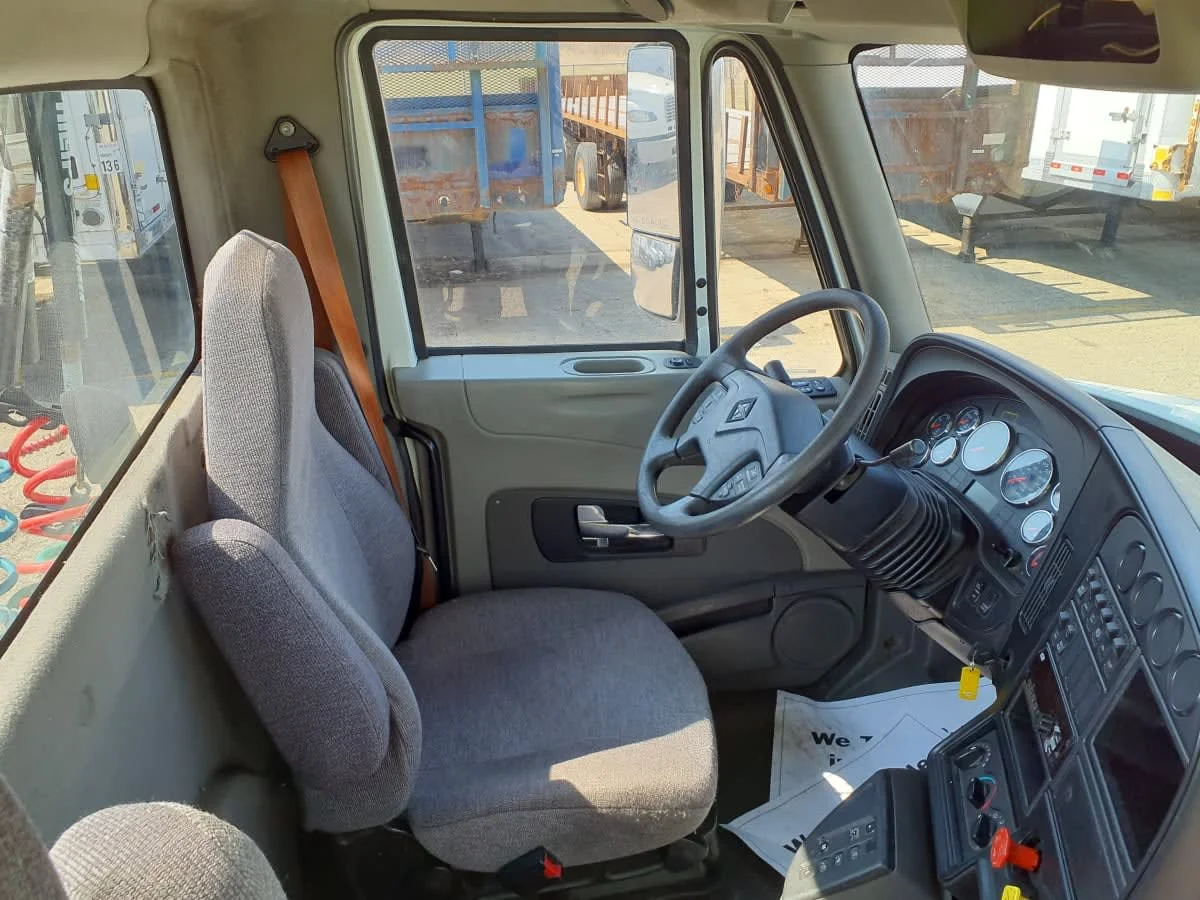 2017 International ProStar - image 7