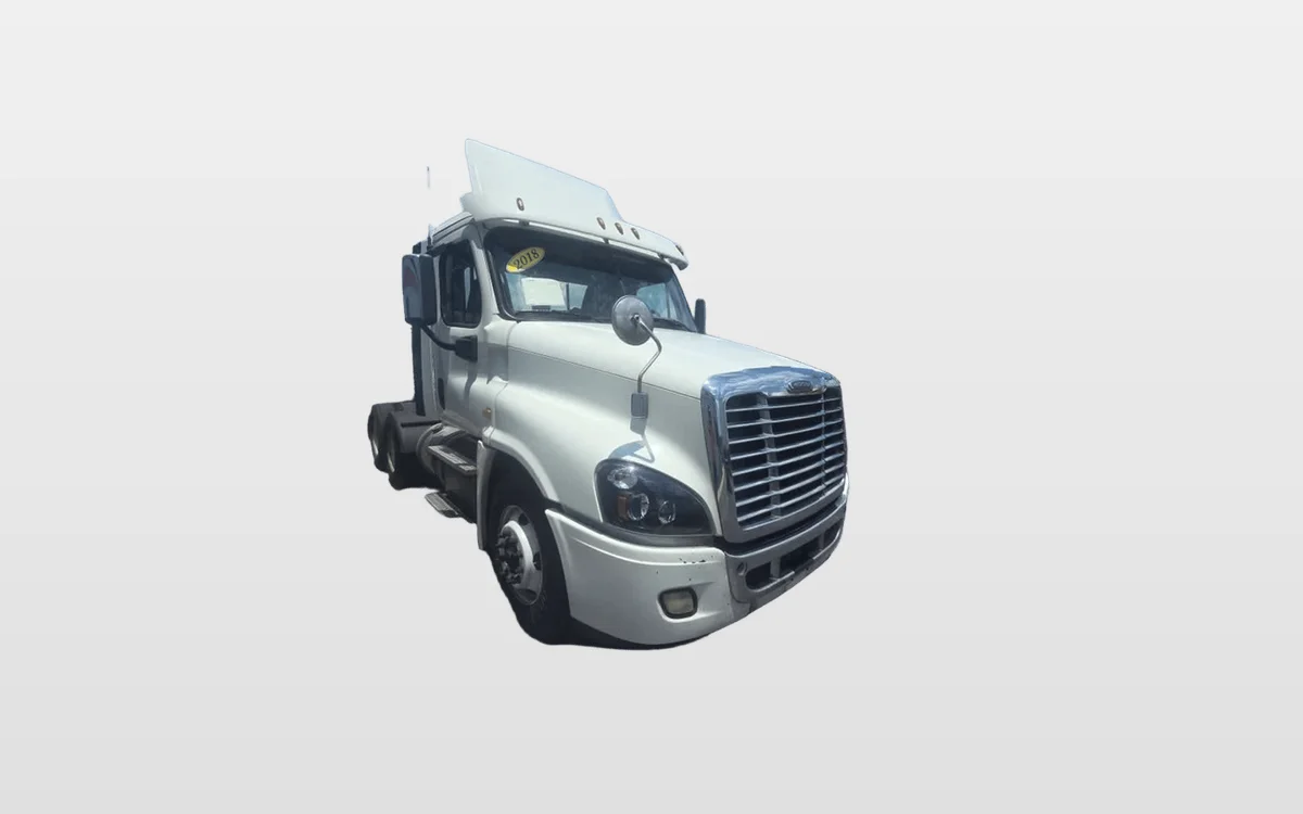2018 Freightliner - image 1