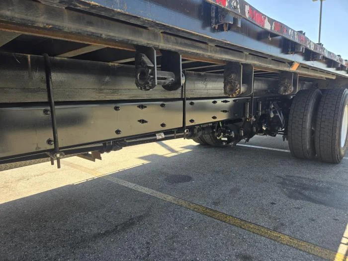 2020 Freightliner M2 106 — photo 14