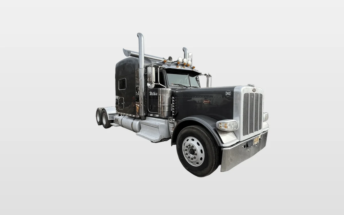 2019 Peterbilt - image 1