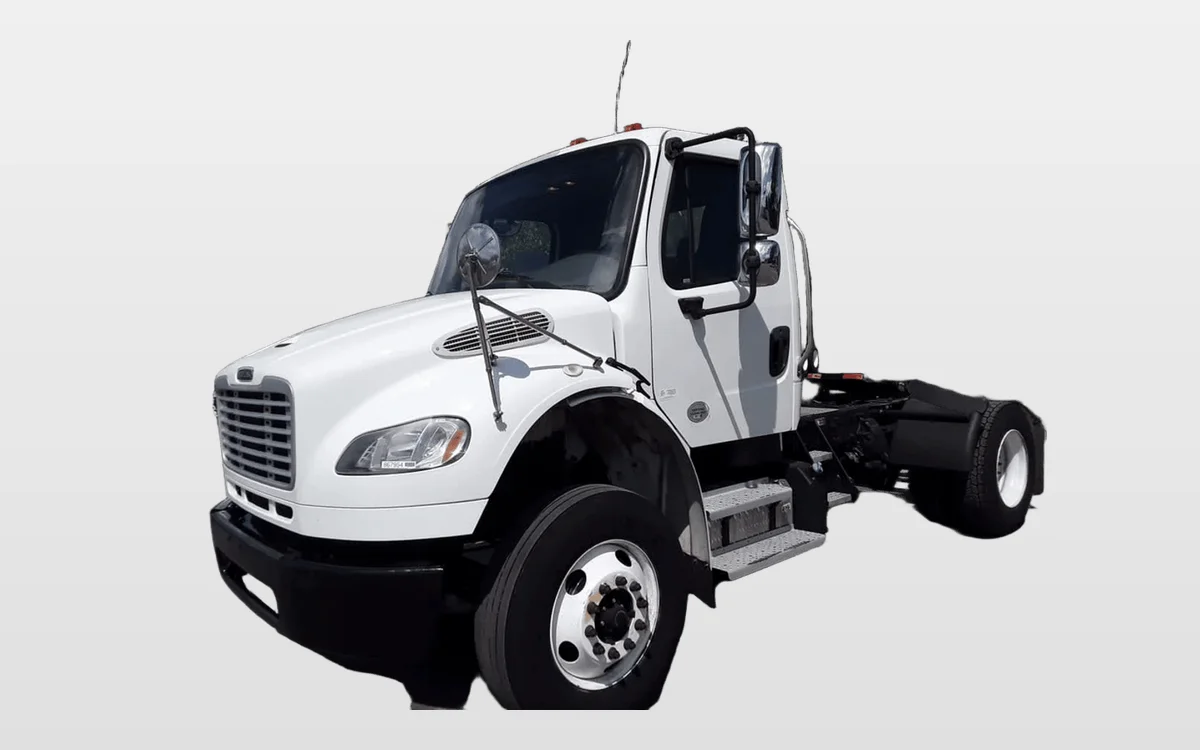 2019 Freightliner M2 106 - image 1