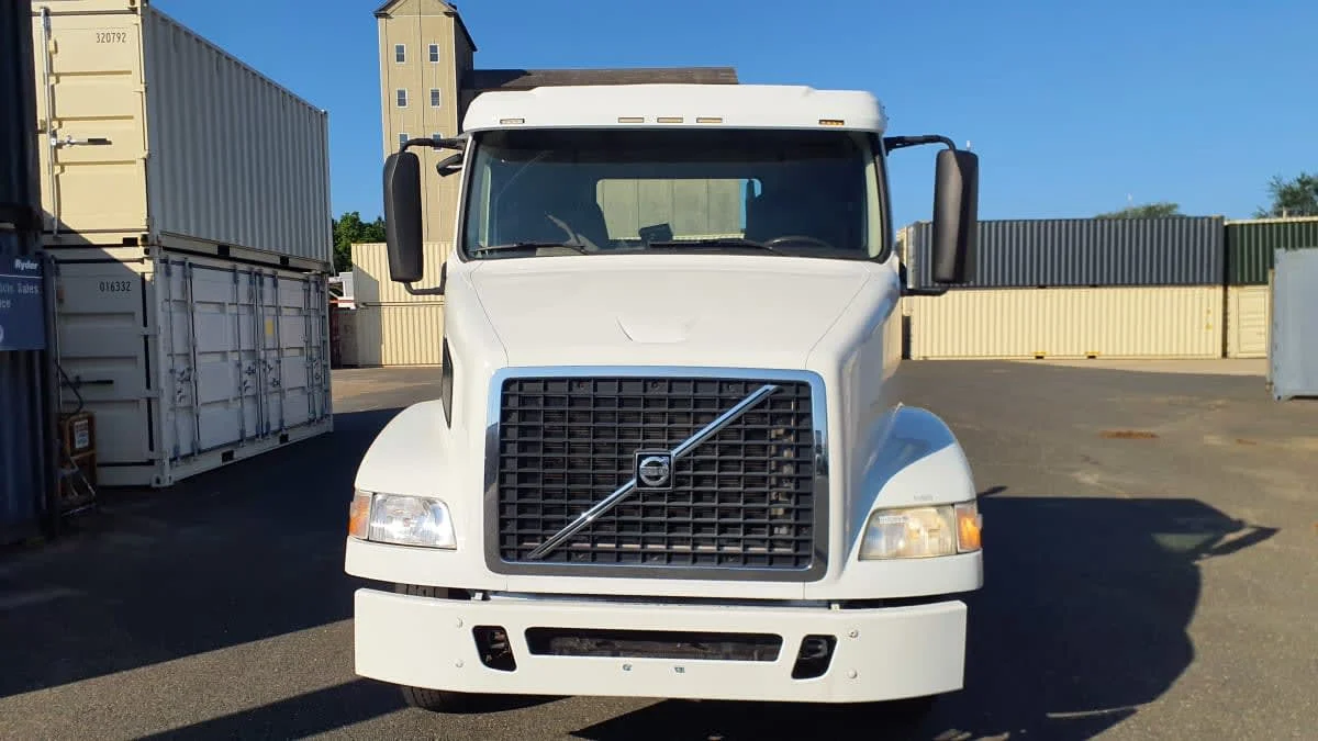 2014 Volvo in Springfield, MA — photo 2