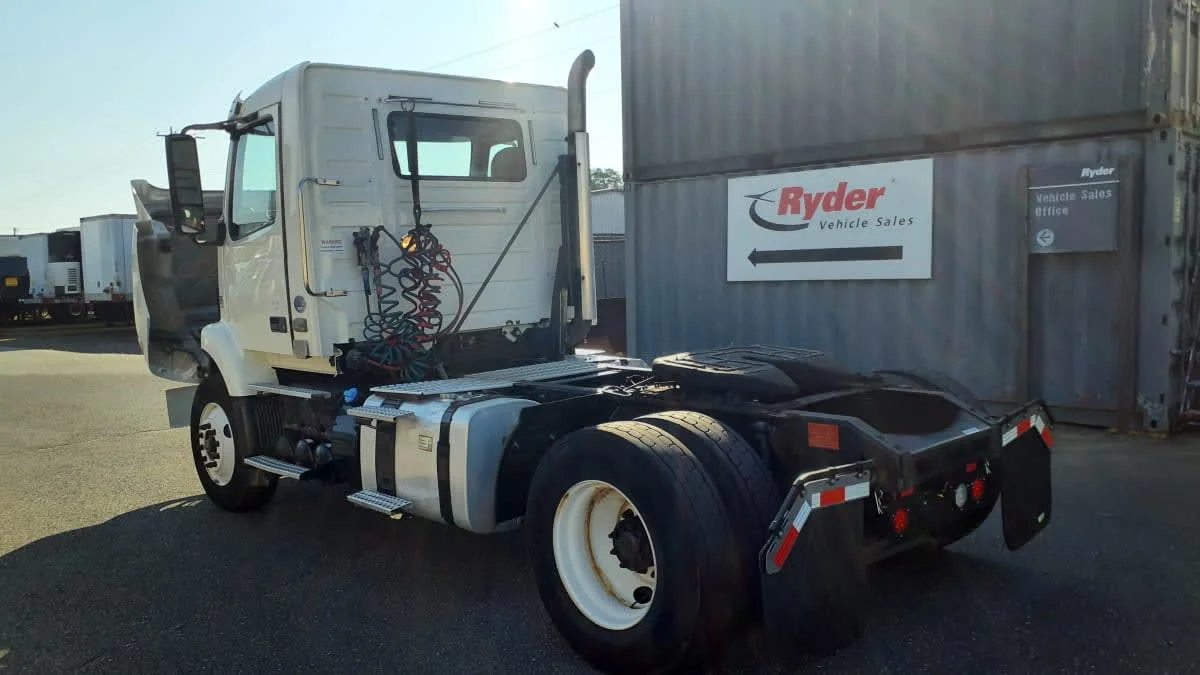 2014 Volvo in Springfield, MA — photo 6