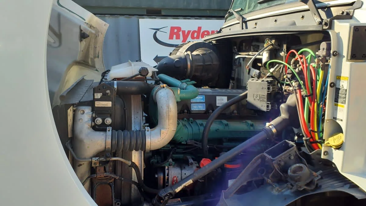 2014 Volvo in Springfield, MA — photo 8