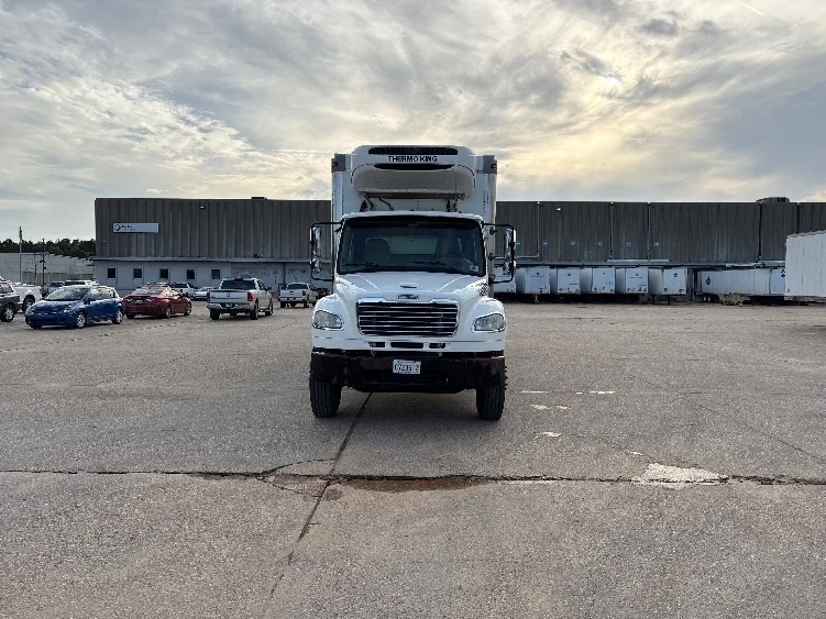 2019 Freightliner eM2 in Hammond, LA — photo 2