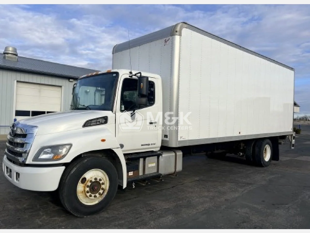 2017 Hino 268