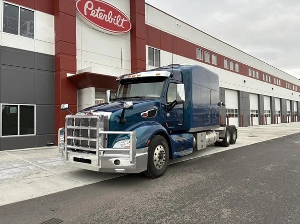 2021 Peterbilt 579 in Missoula, MT — photo 2