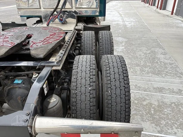 2021 Peterbilt 579 in Missoula, MT — photo 12
