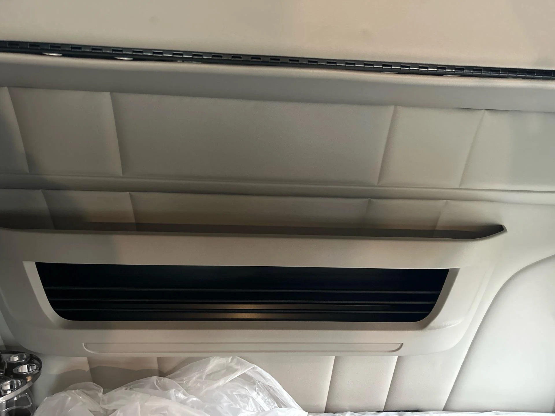 2026 Peterbilt 579 - image 22