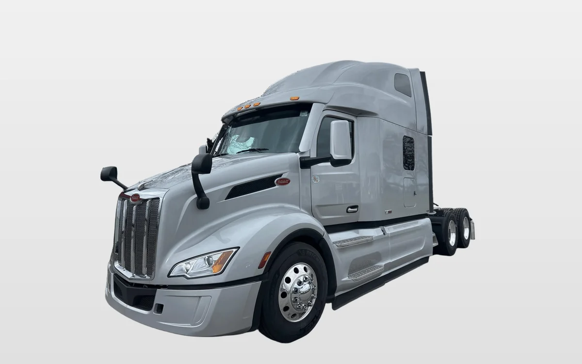 2026 Peterbilt 579 - image 1