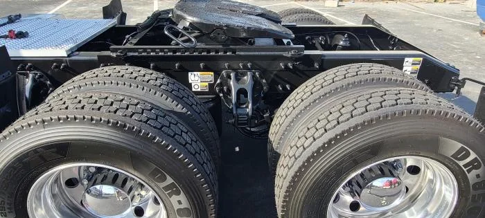 2023 Peterbilt 567 — photo 5