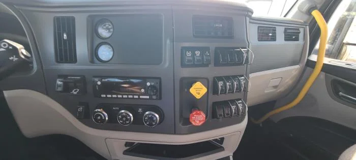 2023 Peterbilt 567 — photo 20