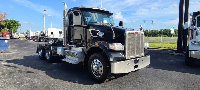 2023 Peterbilt 567 — photo 11