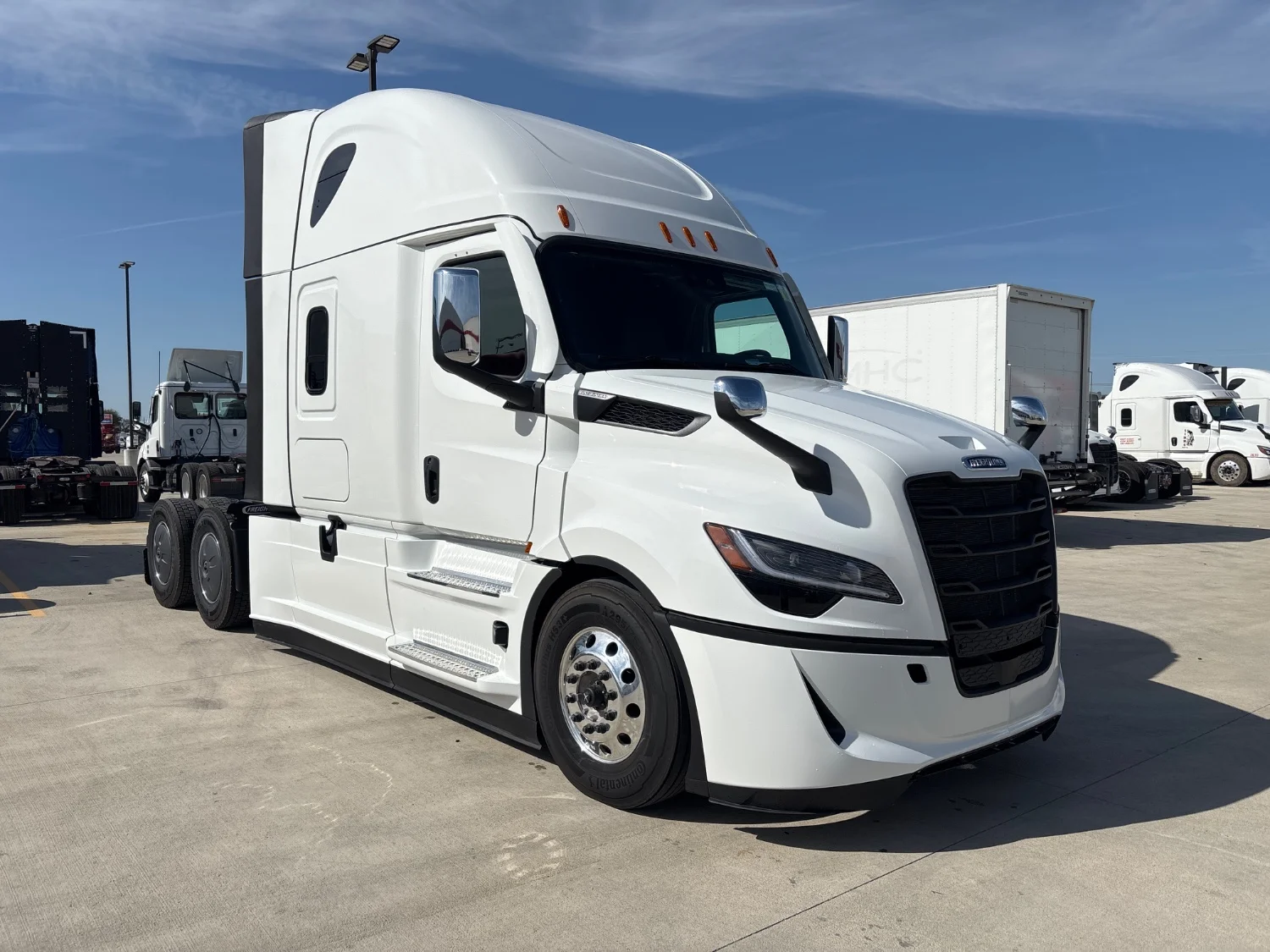 2027 Freightliner Cascadia in Lima, OH — photo 3
