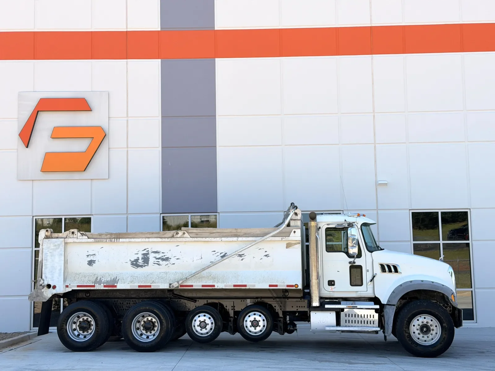 2017 Mack Granite in Greer, SC — photo 4
