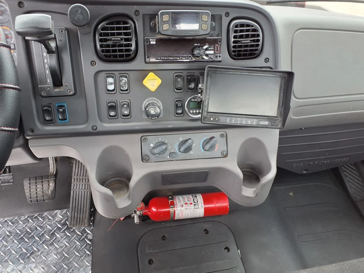 2019 Freightliner M2 106 in Greenville, SC — photo 11