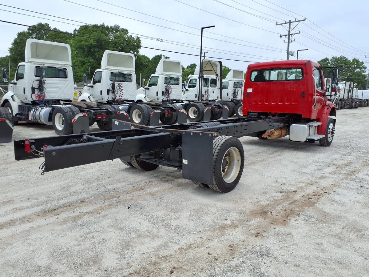 2019 Freightliner M2 106 in Greenville, SC — photo 4