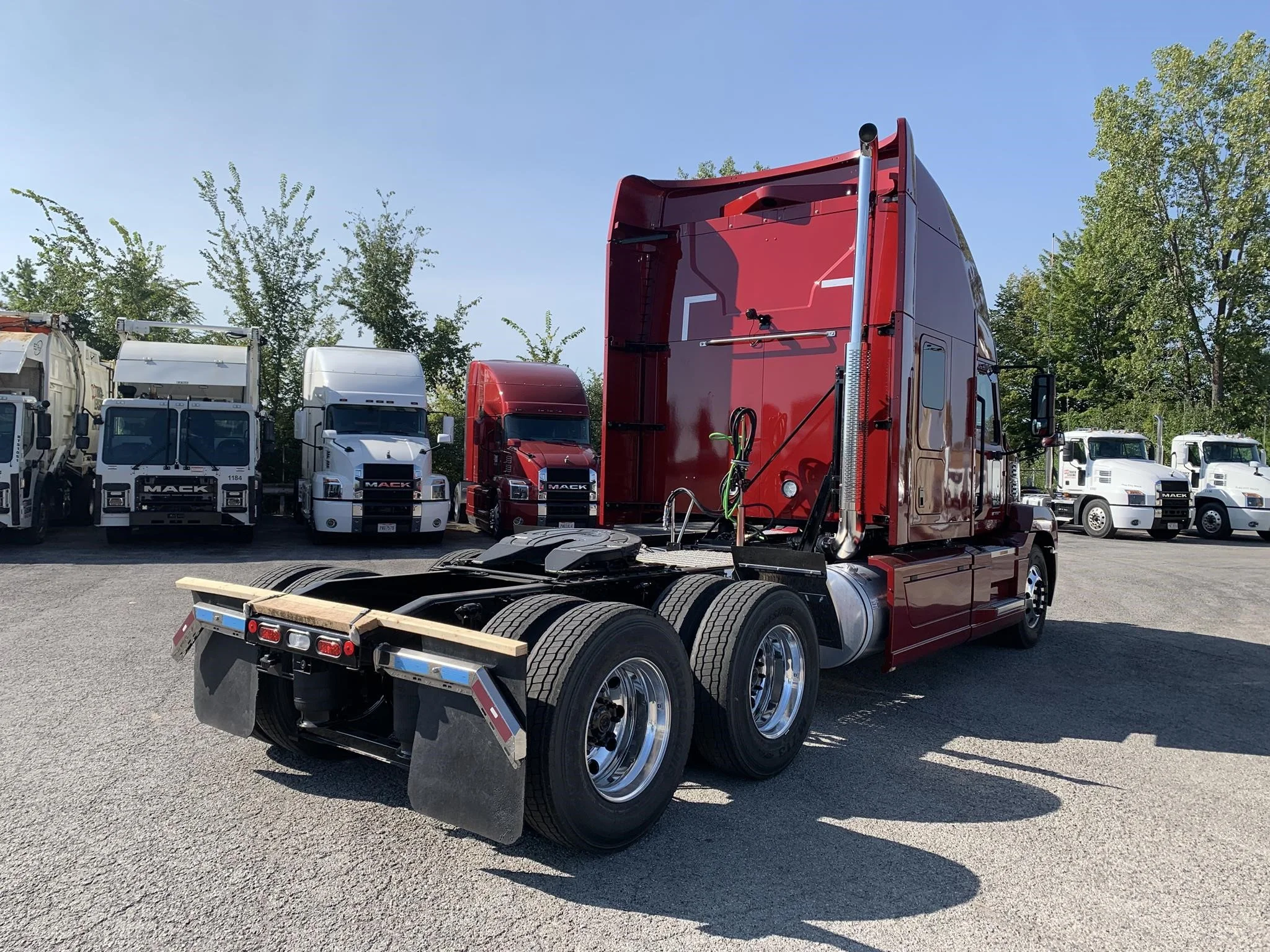2025 Mack Anthem — photo 5