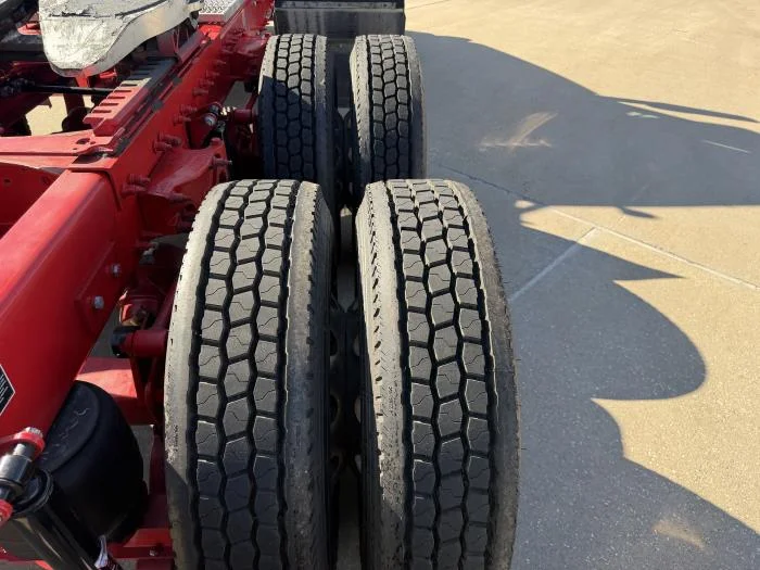 2023 Peterbilt 567 - image 12