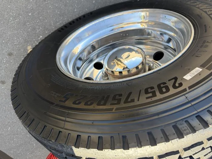 2023 Peterbilt 567 - image 10