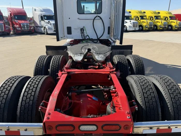 2023 Peterbilt 567 - image 14