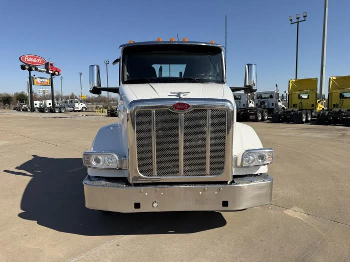 2023 Peterbilt 567 - image 9