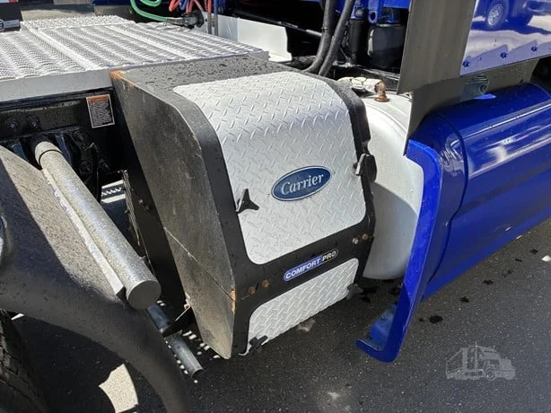 2021 Peterbilt 579 in Portland, OR — photo 9