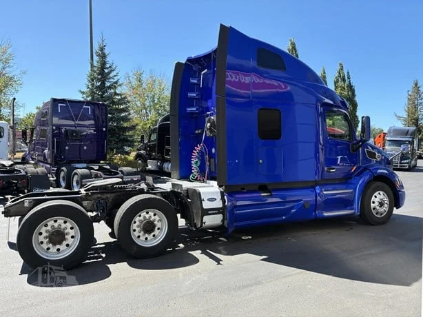 2021 Peterbilt 579 in Portland, OR — photo 4