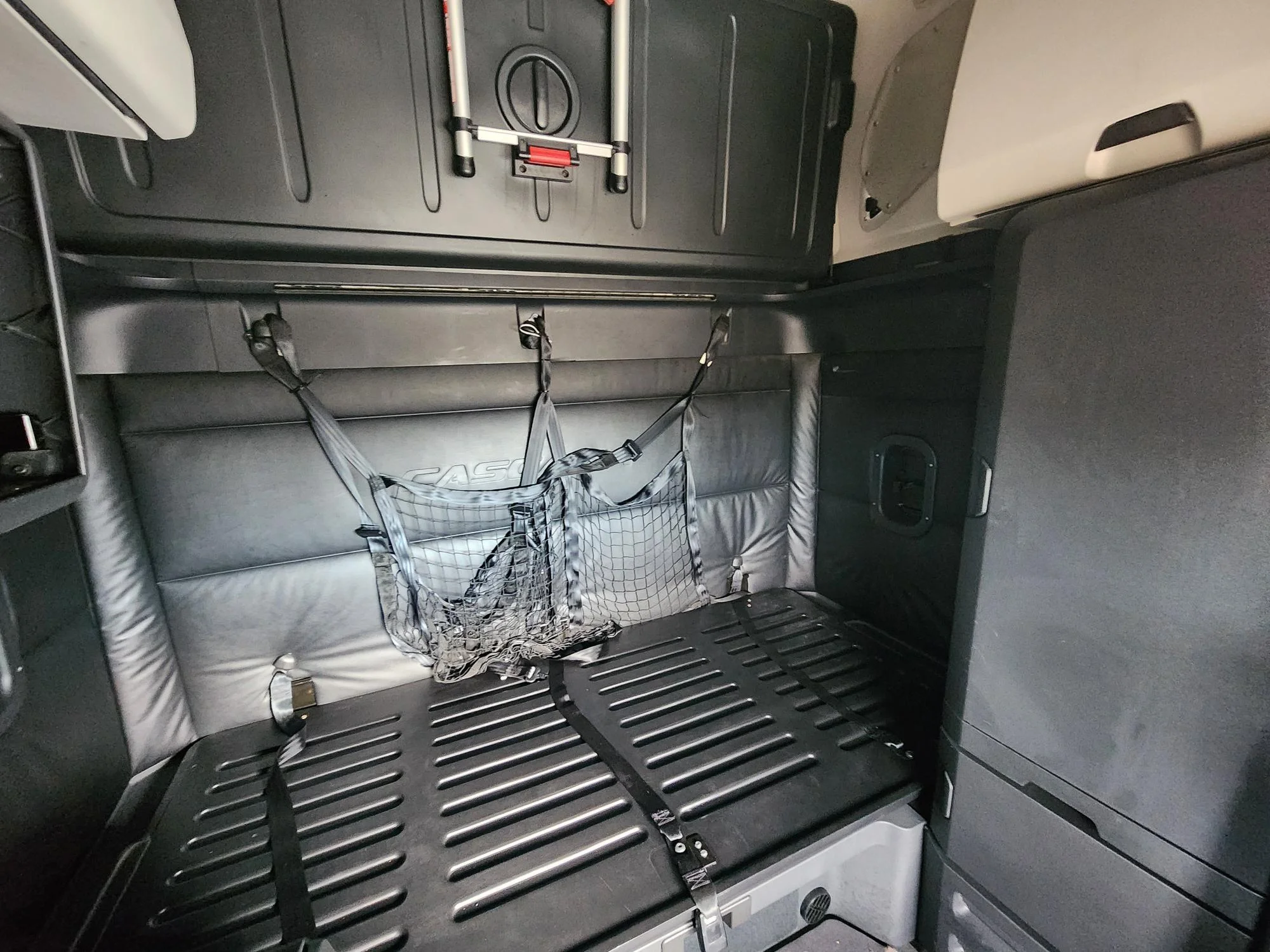 2023 Freightliner Cascadia in French Camp, CA — photo 10