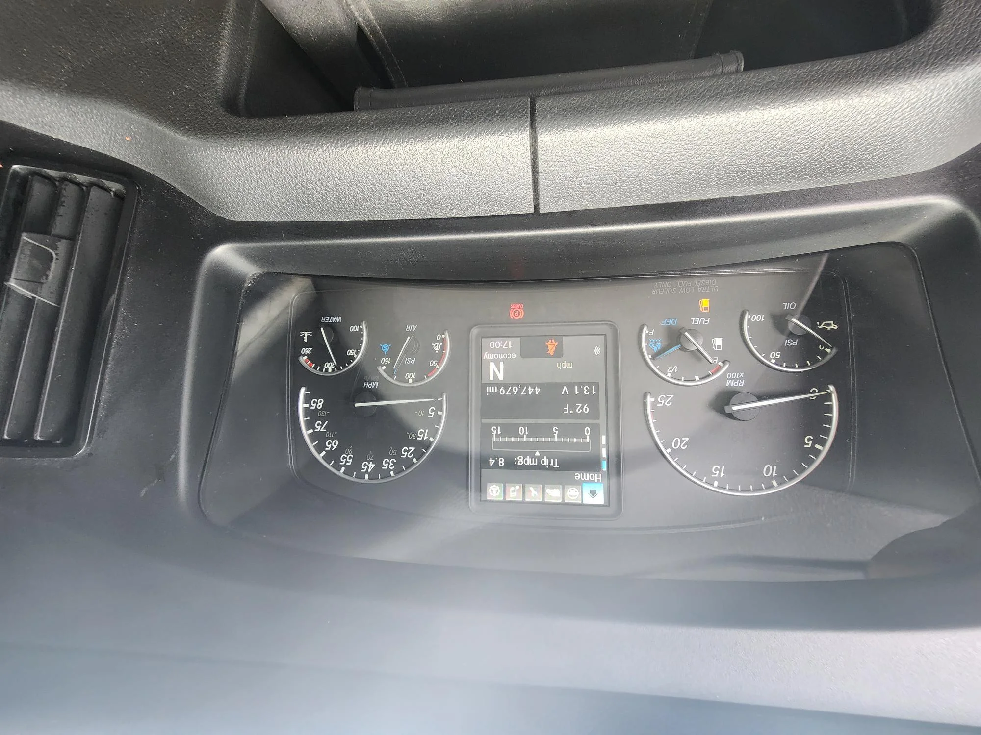 2023 Freightliner Cascadia in French Camp, CA — photo 12