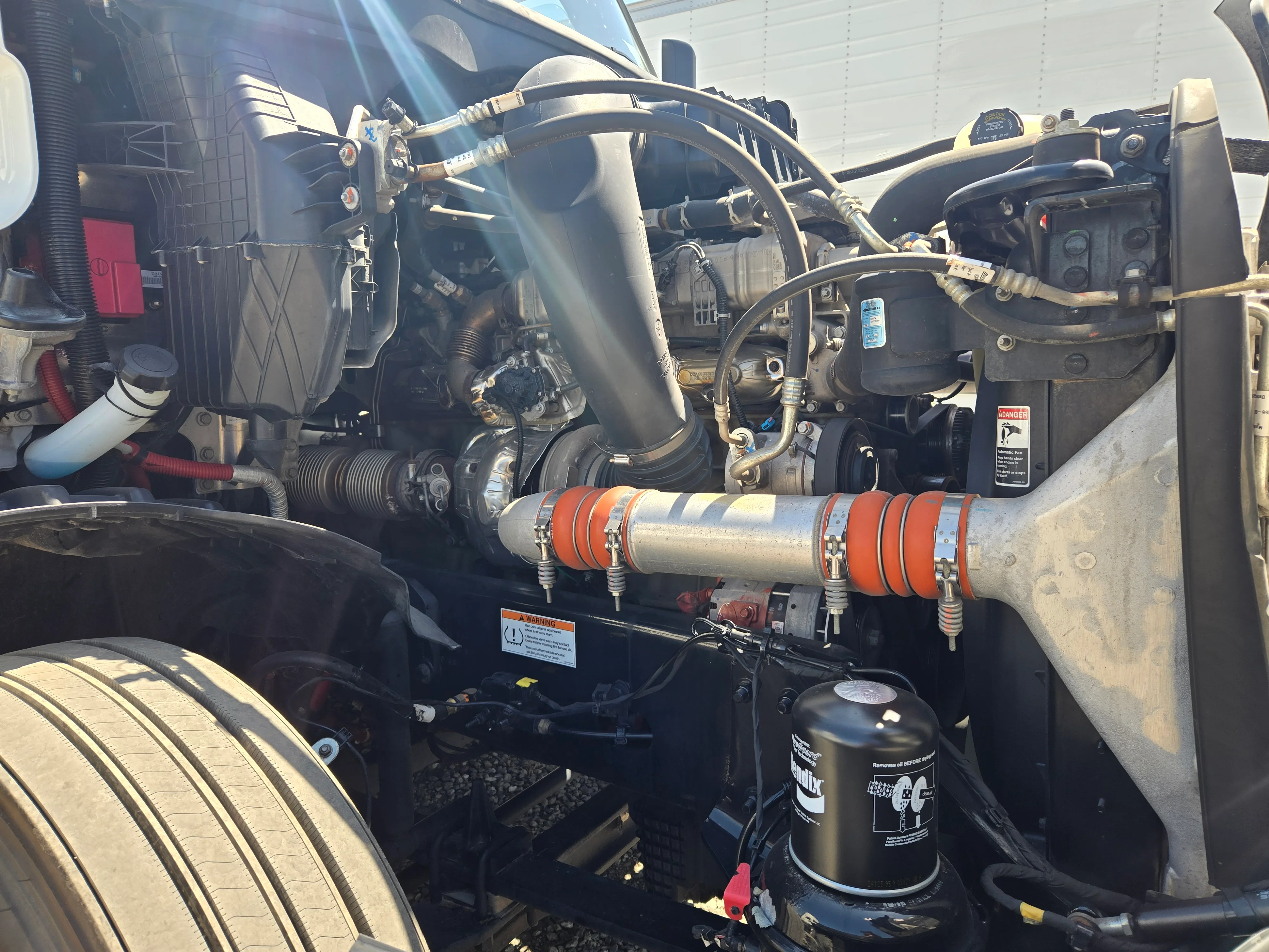 2023 Freightliner Cascadia in French Camp, CA — photo 9