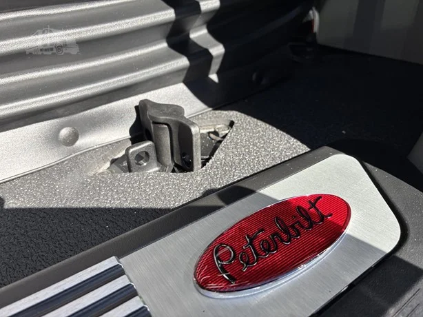 2027 Peterbilt 567 - image 38