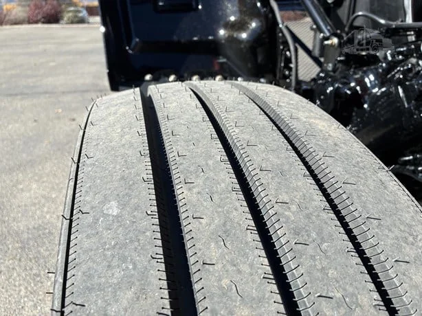 2027 Peterbilt 567 - image 20