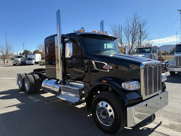 2027 Peterbilt 567 - image 7